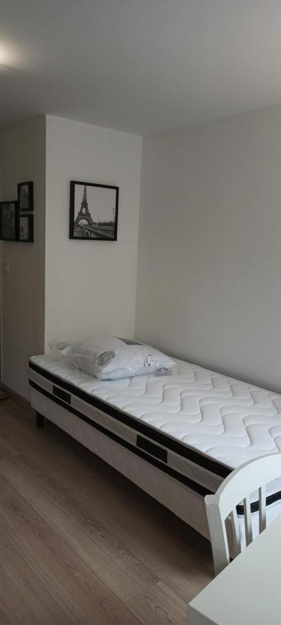 Studio Meuble A Bougival Екстер'єр фото