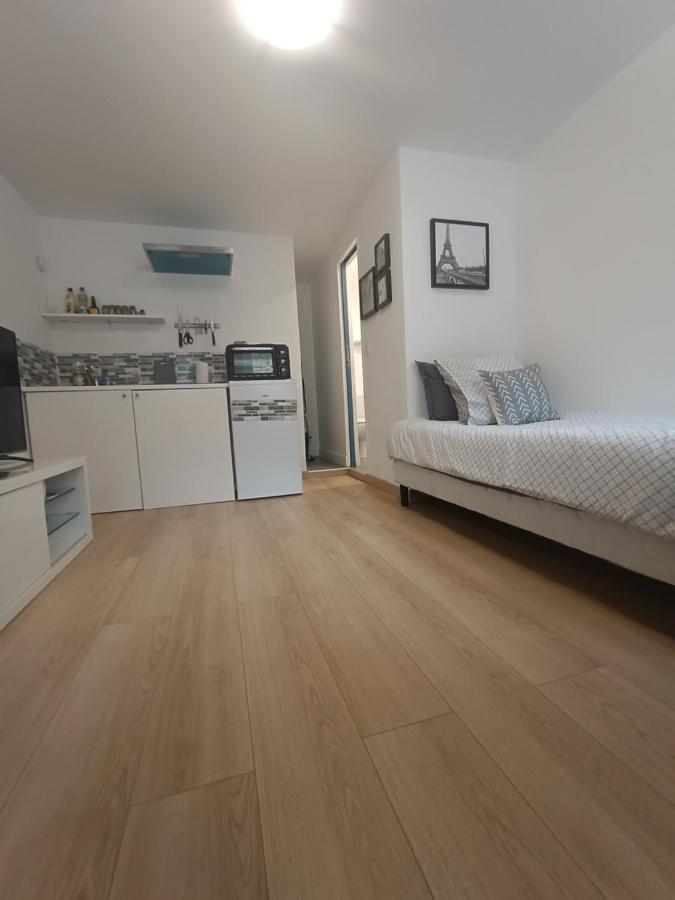Studio Meuble A Bougival Екстер'єр фото
